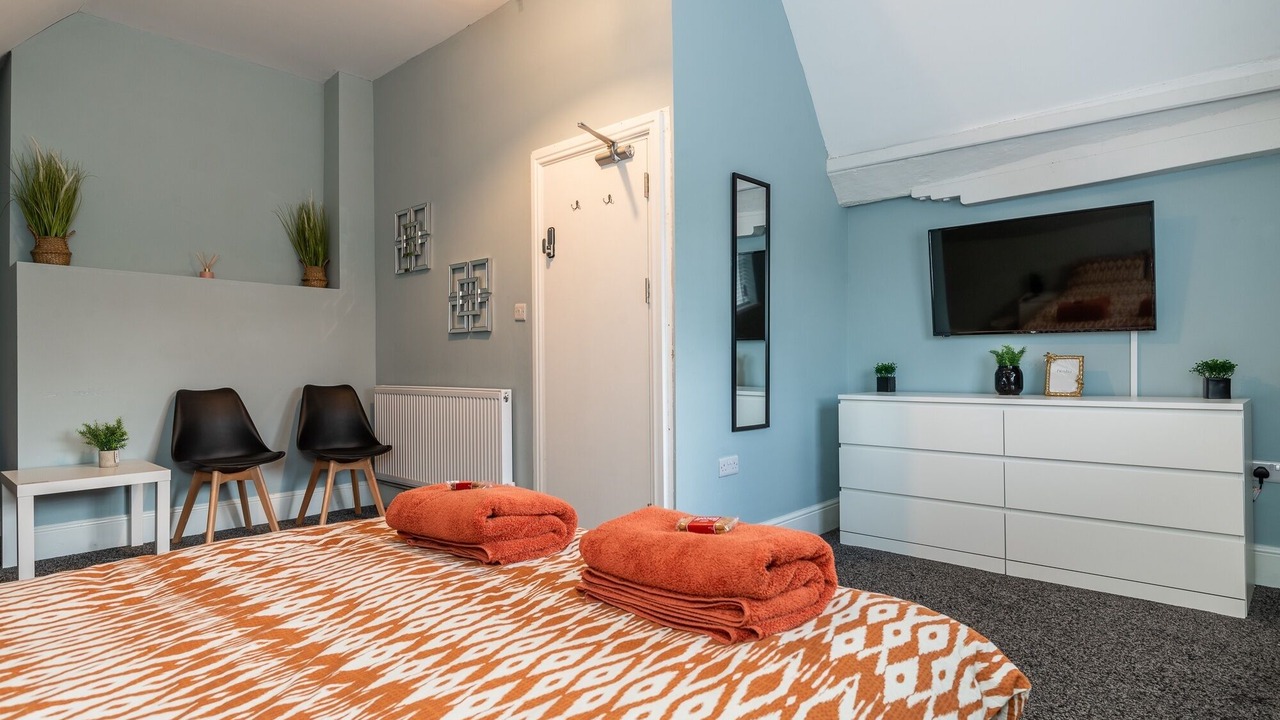 Photo of Bedroom in Castle Donington