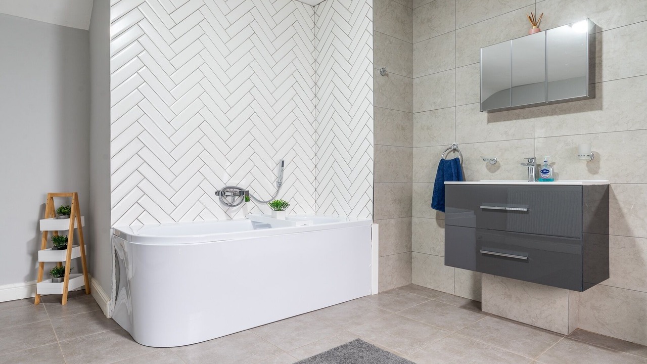 Photo of Bathroom in Castle Donington