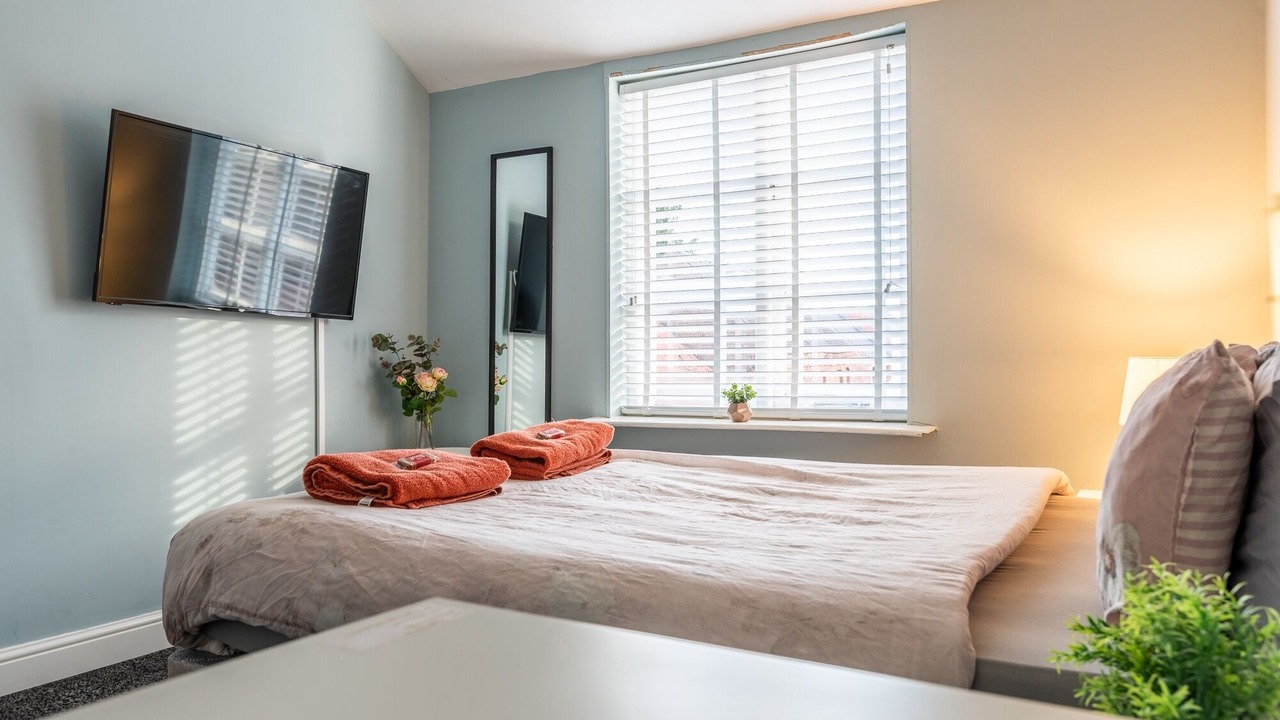 Photo of Bedroom in Castle Donington