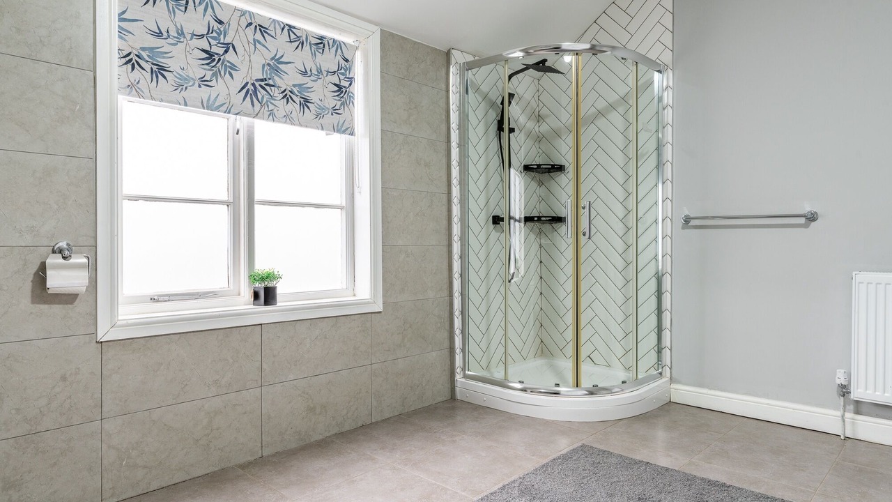 Photo of Bathroom in Castle Donington