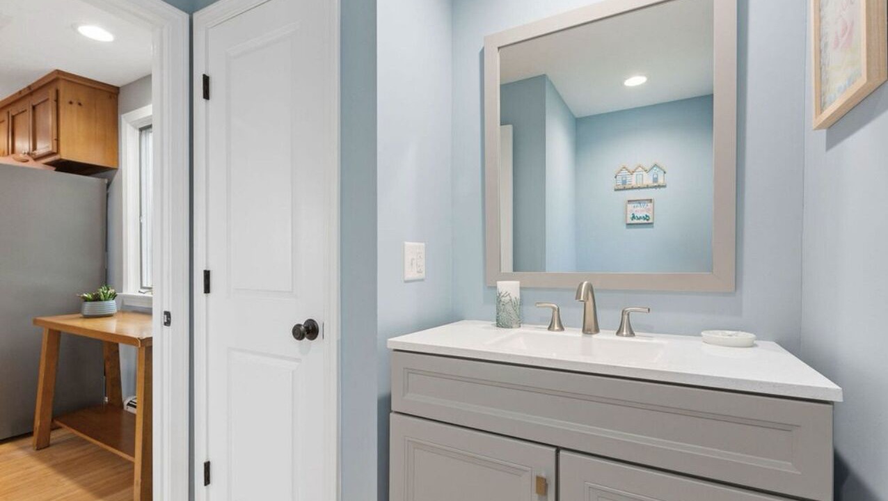 Photo of Bathroom in Campground Landing