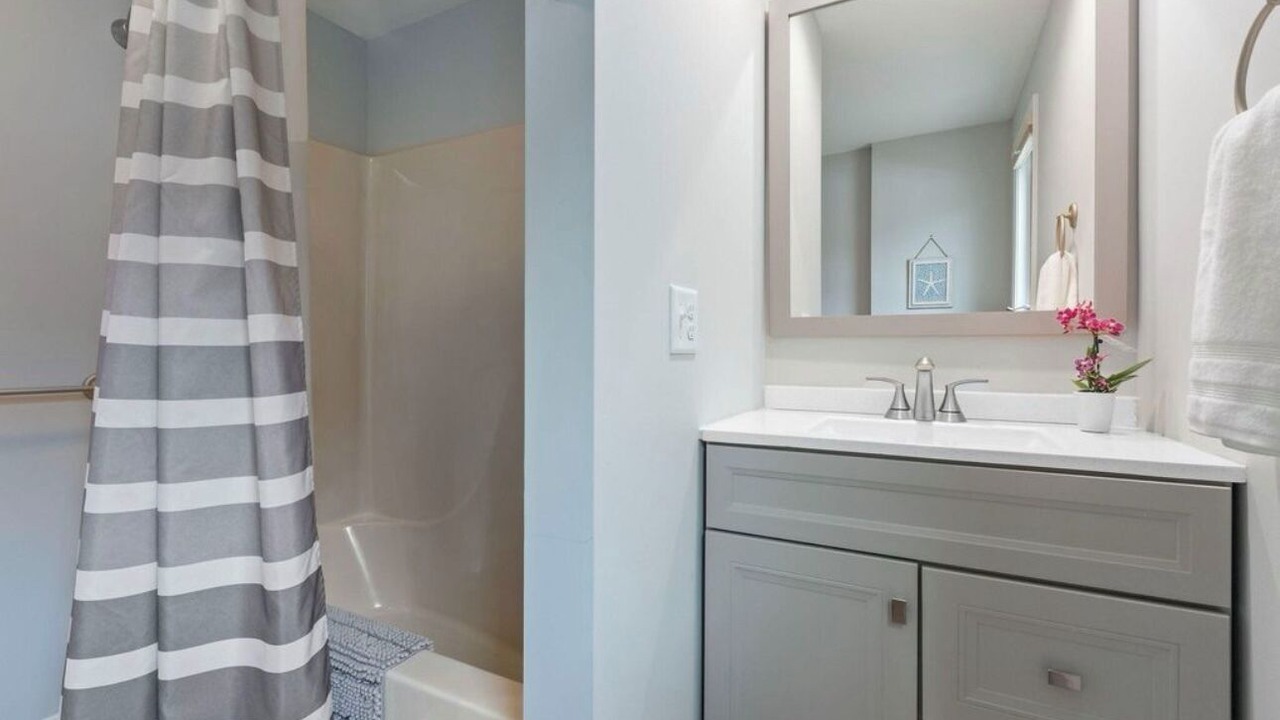 Photo of Bathroom in Campground Landing