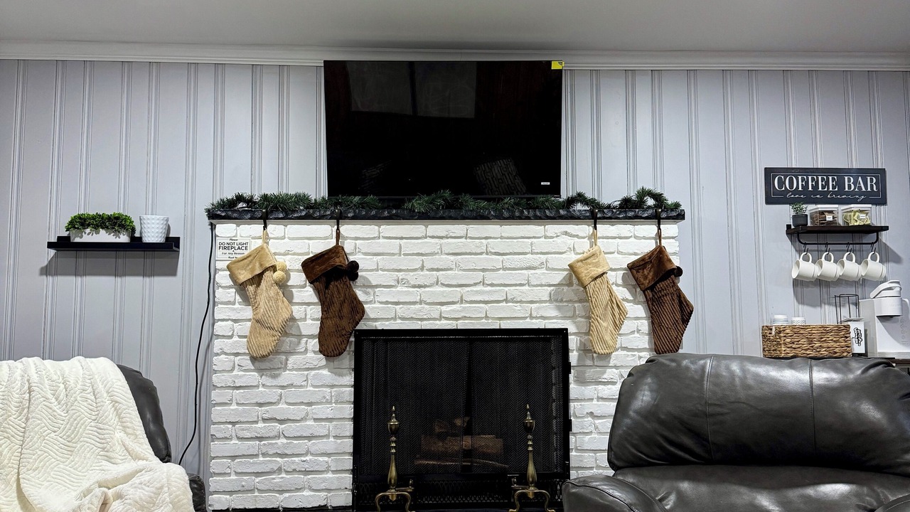 Photo of Livingroom in Vernon Valley