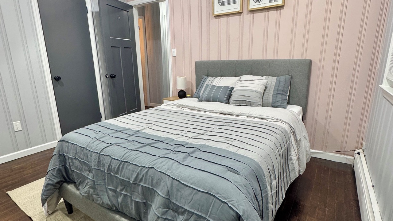 Photo of Bedroom in Vernon Valley