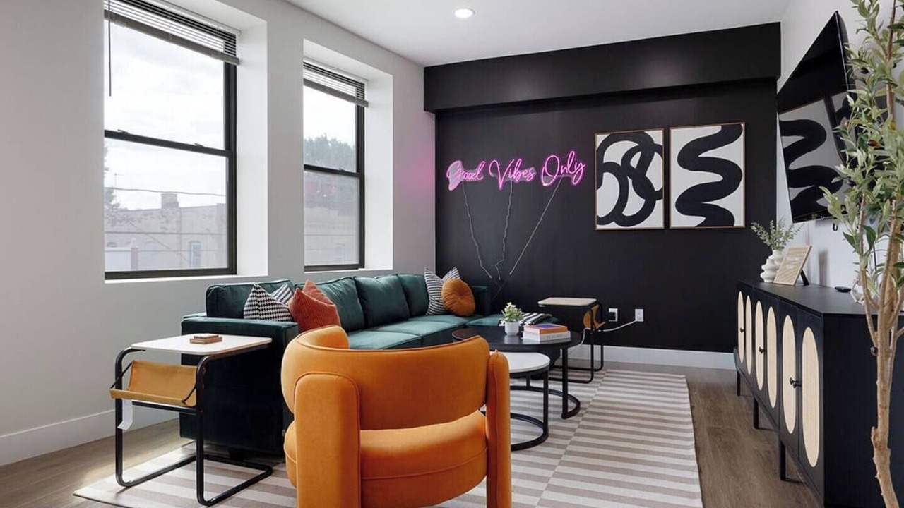 Photo of Livingroom in Cleveland