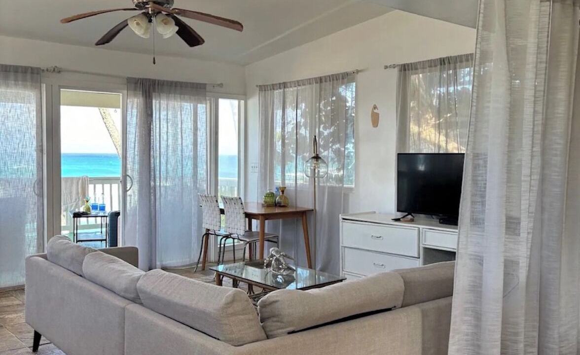 Photo of Livingroom in Pupukea