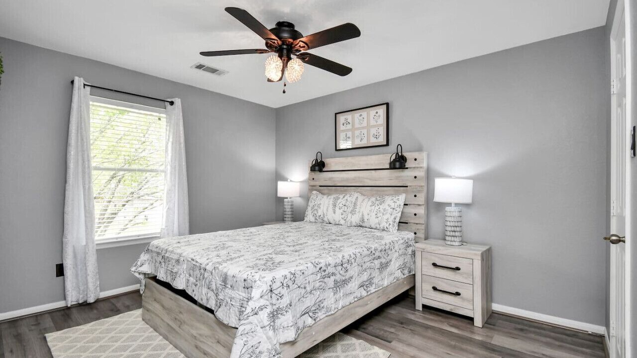Photo of Bedroom in College Park