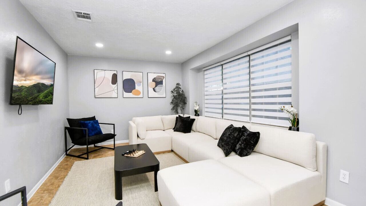 Photo of Livingroom in Meadows Place