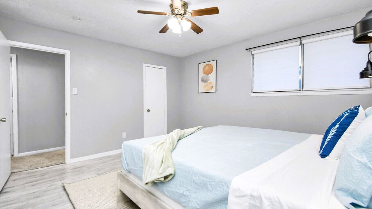 Photo of Bedroom in Meadows Place