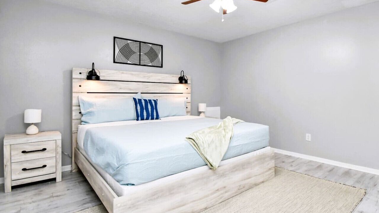 Photo of Bedroom in Meadows Place