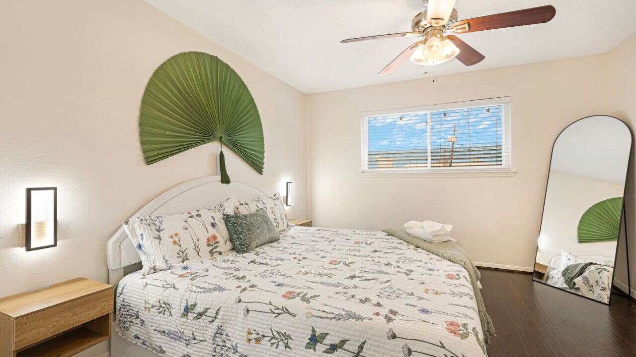 Photo of Bedroom in Meadows Place