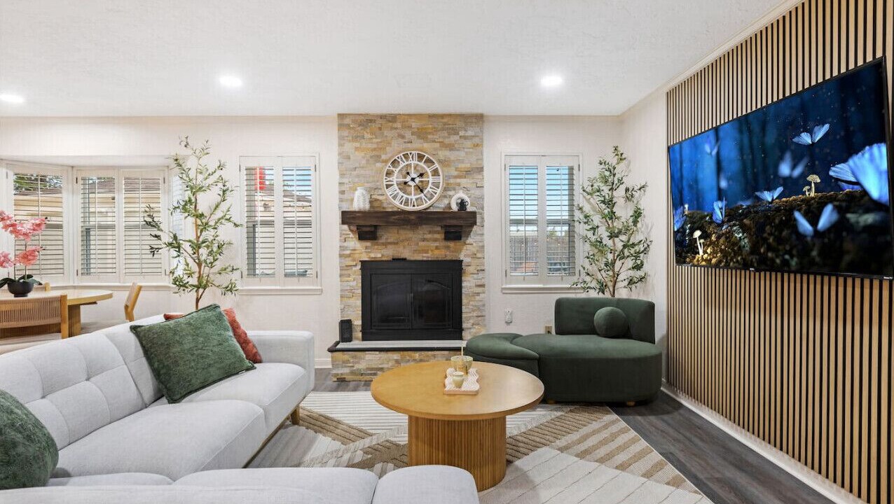 Photo of Livingroom in Meadows Place