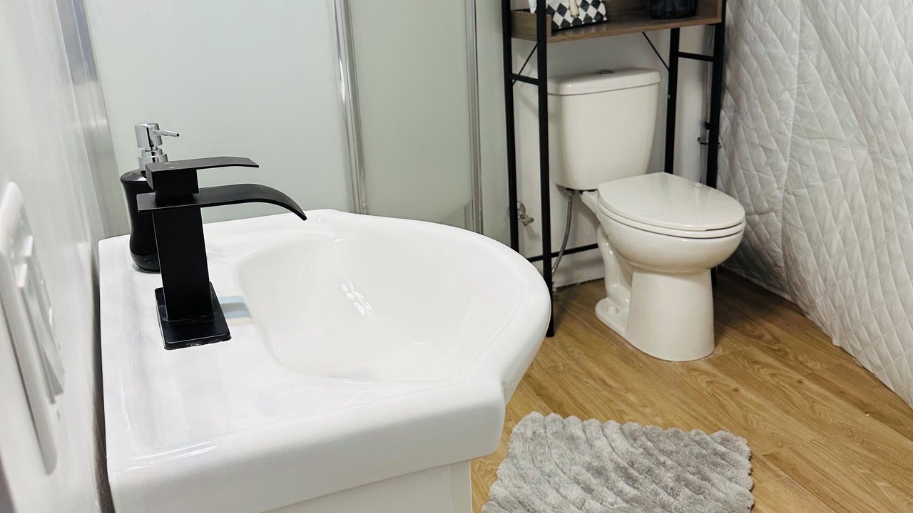 Photo of Bathroom in Colebrook