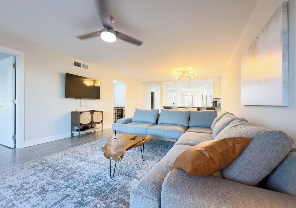 Photo of Livingroom in Iona