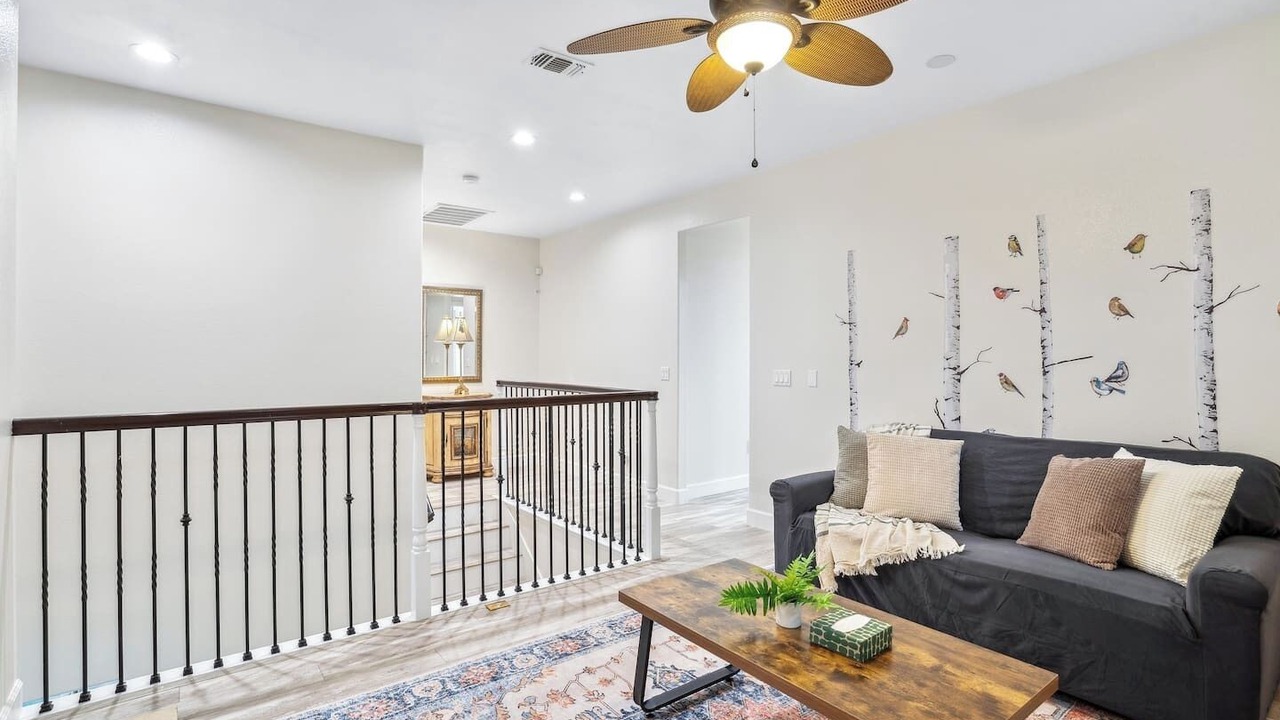 Photo of Livingroom in Concord