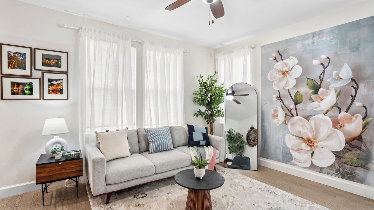 Photo of Livingroom in Concord