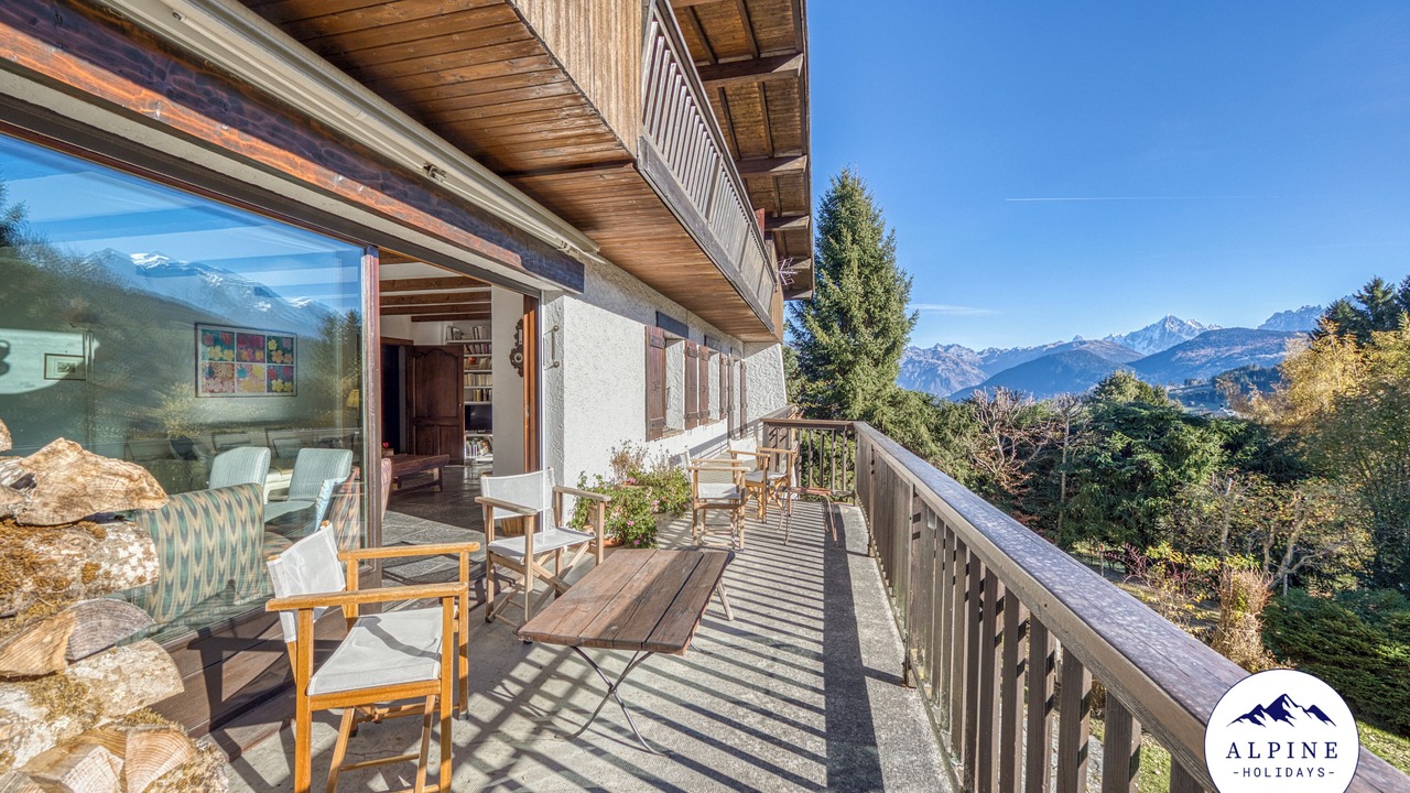 Photo of Outdoor in Demi-Quartier