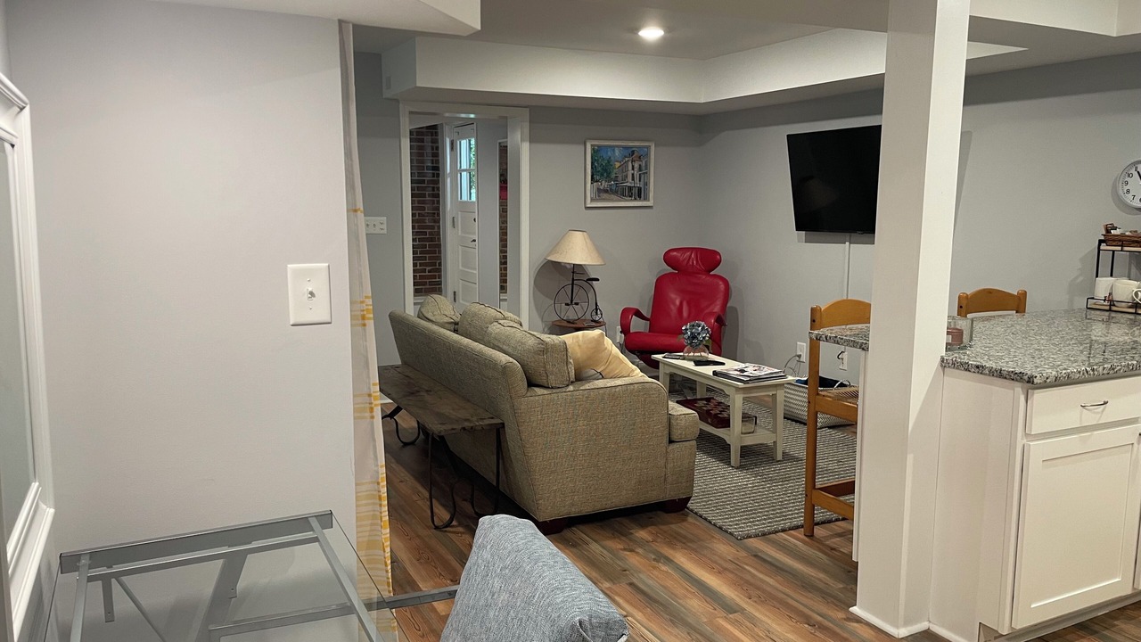 Photo of Livingroom in Chapel Hill