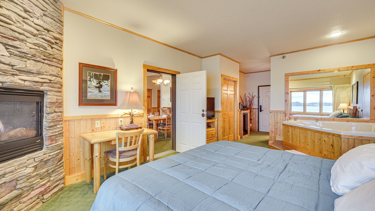 Photo of Bedroom in Two Harbors