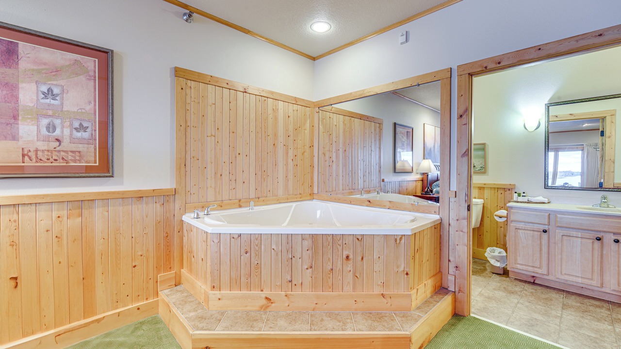 Photo of Bathroom in Two Harbors