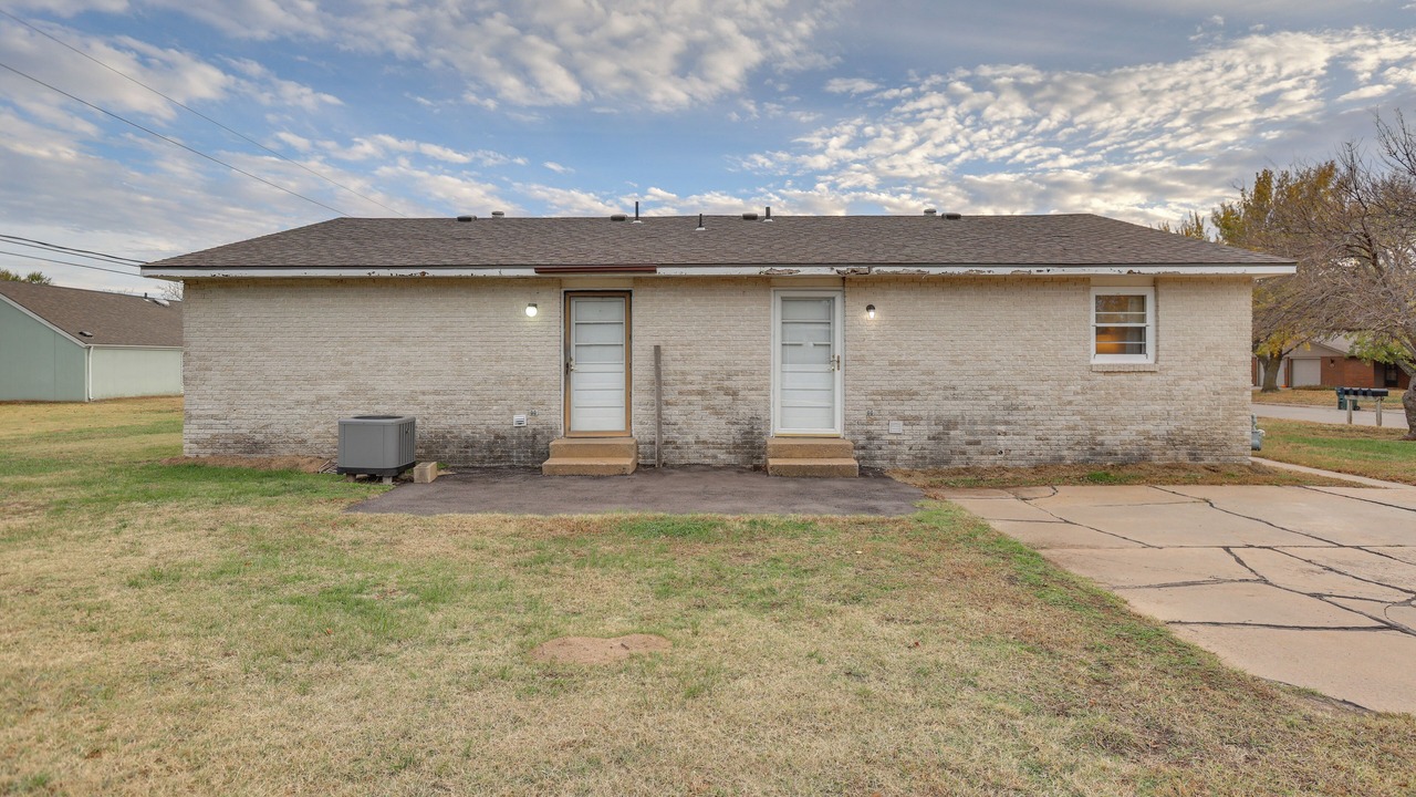 Photo of Outdoor in Hutchinson