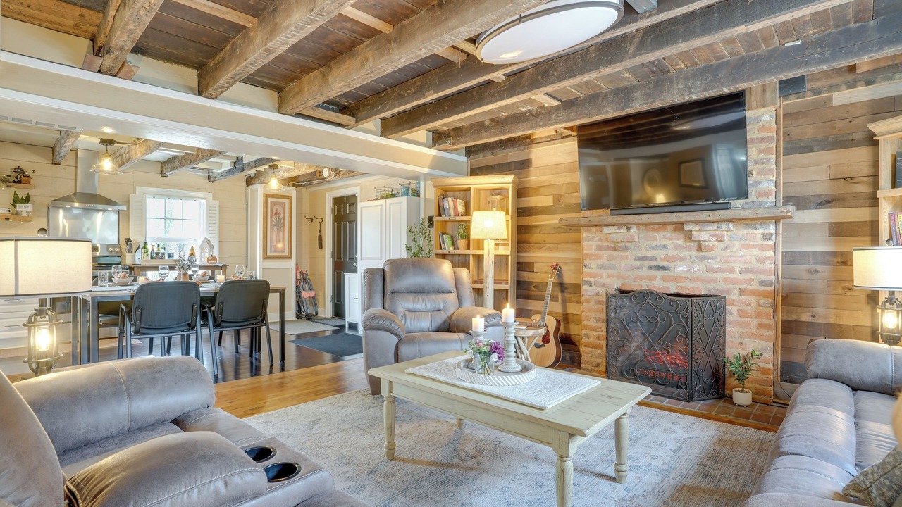 Photo of Livingroom in Falmouth