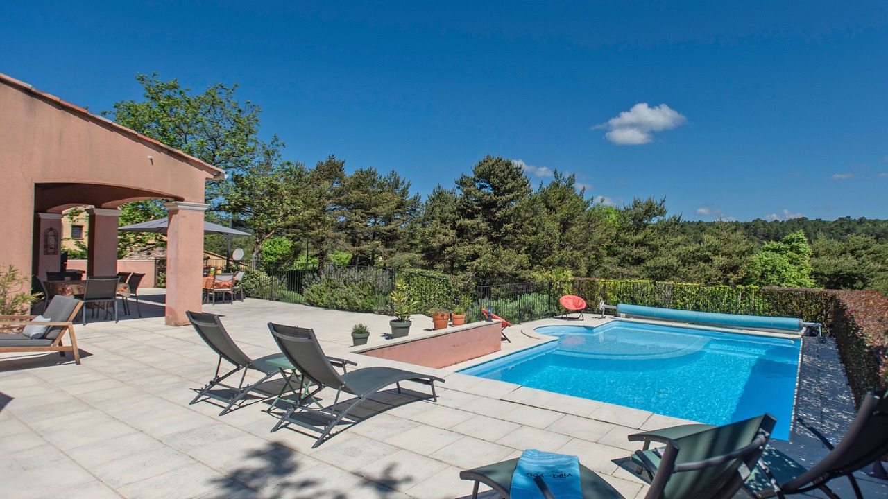 Photo of Outdoor in Tourtour