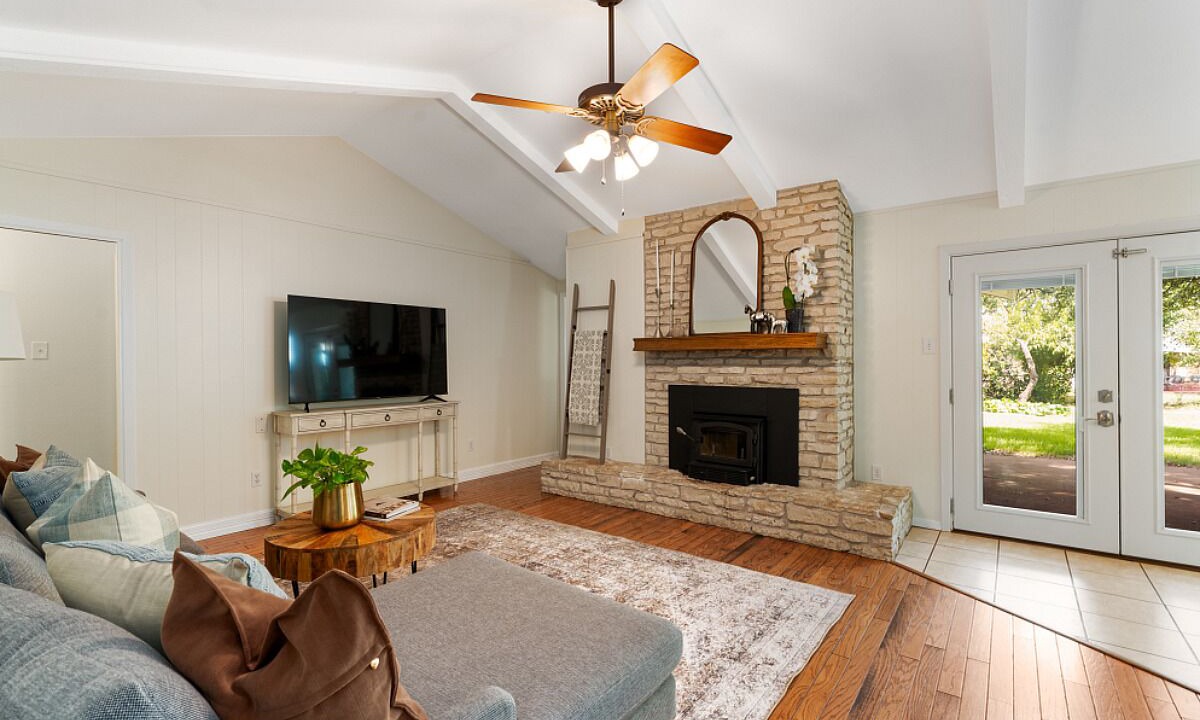 Photo of Livingroom in Round Rock West
