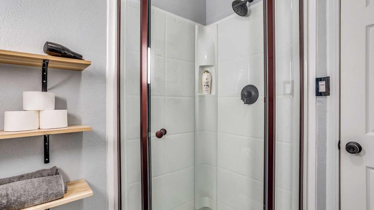 Photo of Bathroom in College Hill