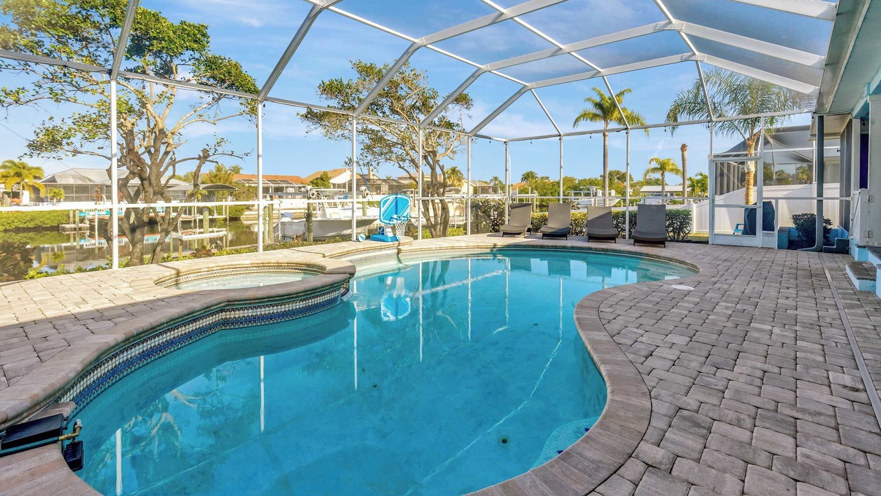 Photo of Outdoor in Apollo Beach