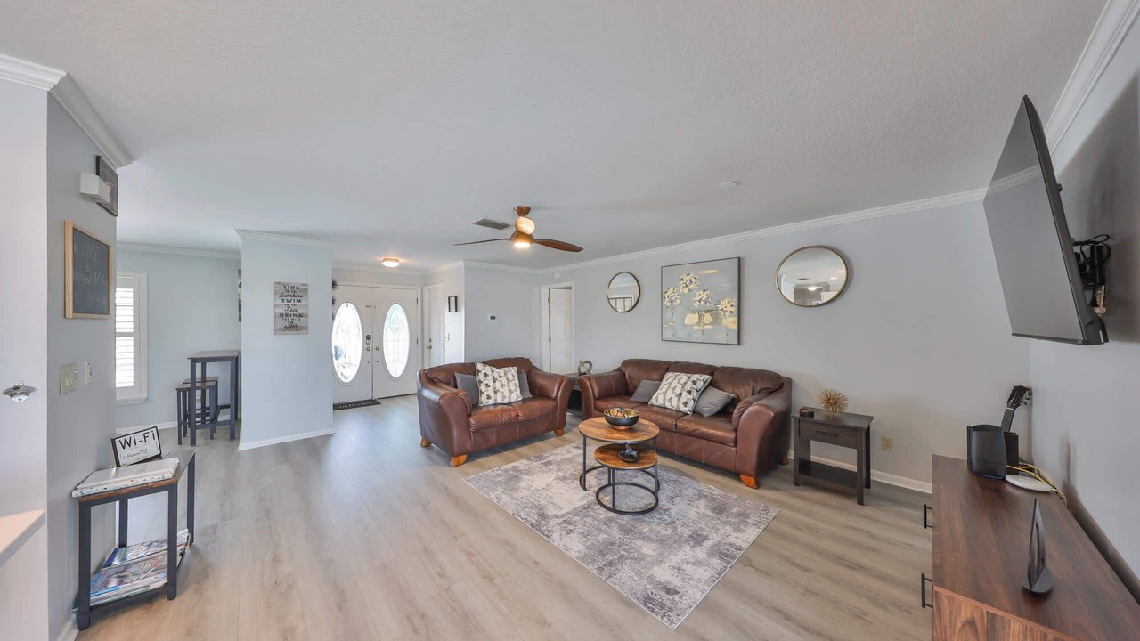 Photo of Livingroom in Apollo Beach