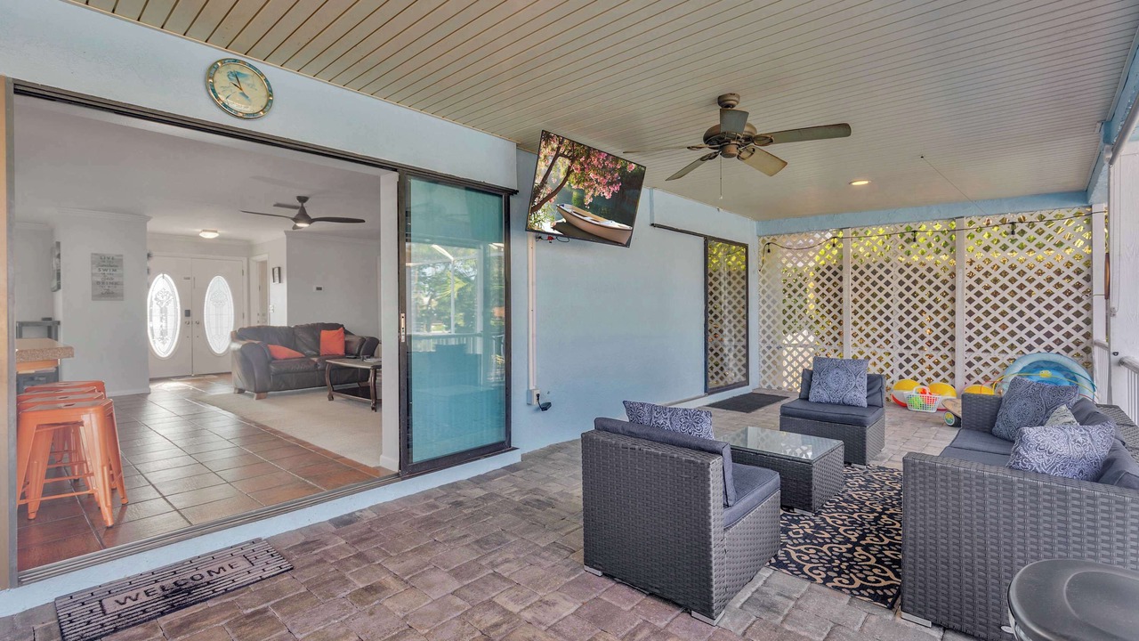 Photo of Others in Apollo Beach