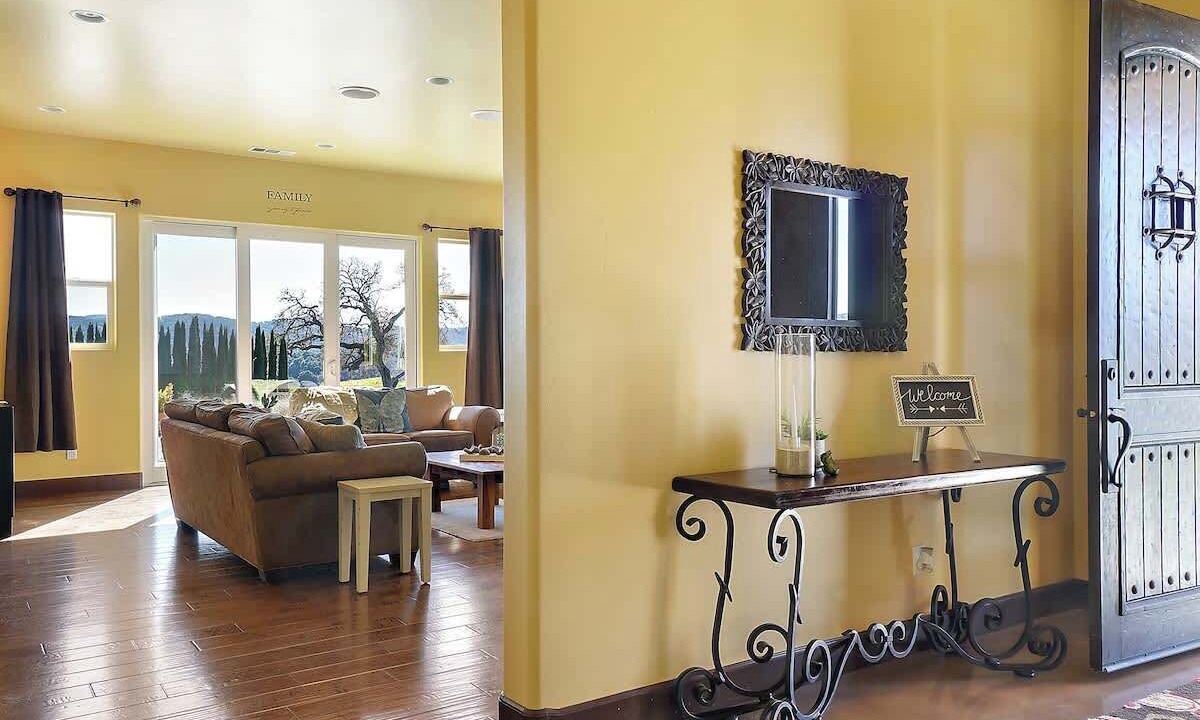Photo of Livingroom in Paso Robles