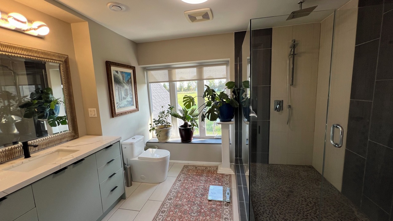 Photo of Bathroom in Grey Highlands