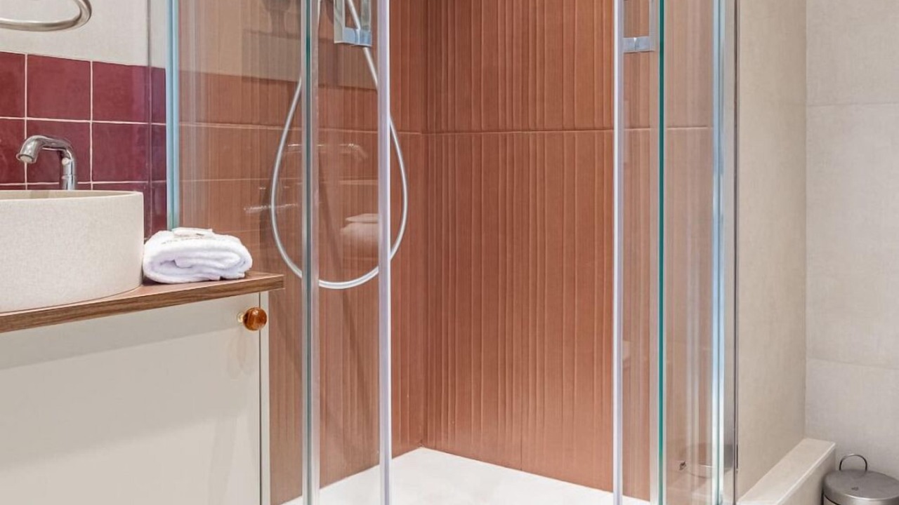 Photo of Bathroom in Notre-Dame-des-Champs