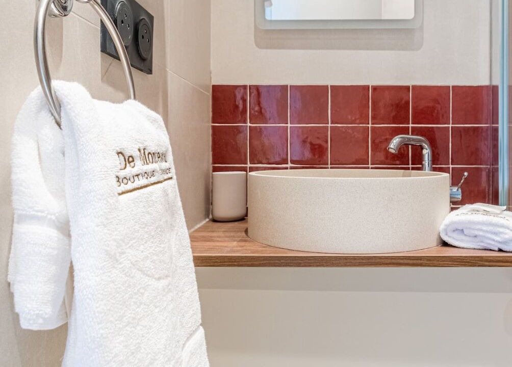 Photo of Bathroom in Notre-Dame-des-Champs