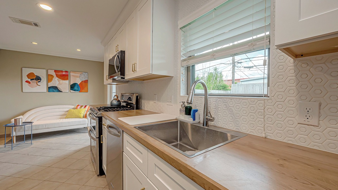 Photo of Kitchen in Willow Meadows/Willowbend Area