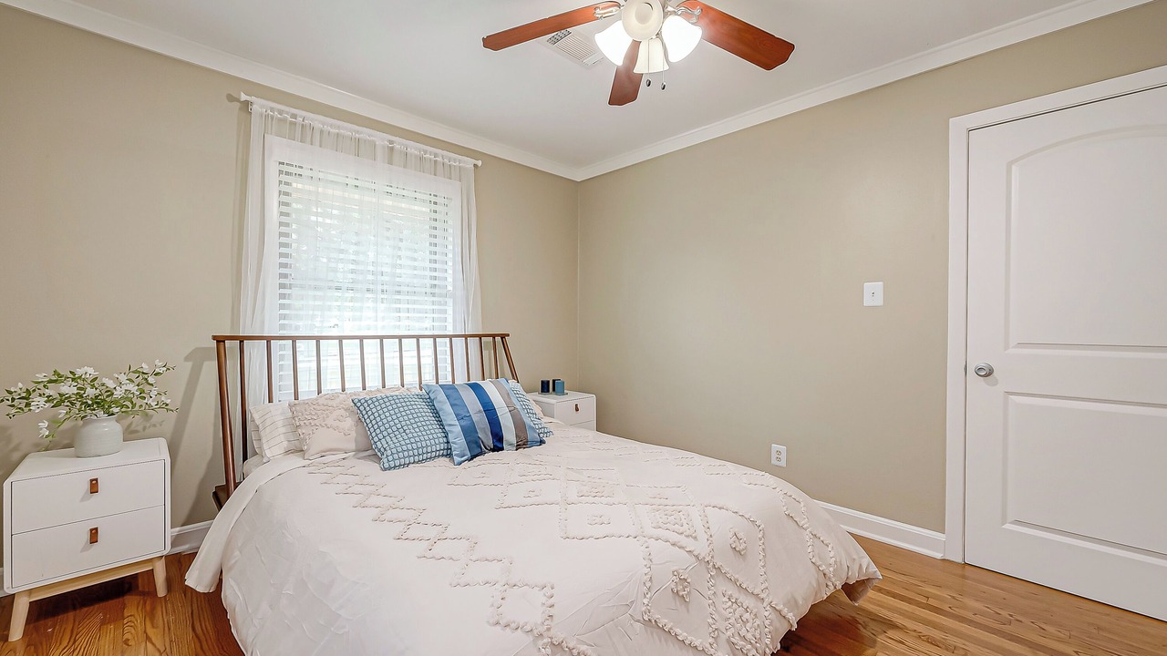 Photo of Bedroom in Willow Meadows/Willowbend Area