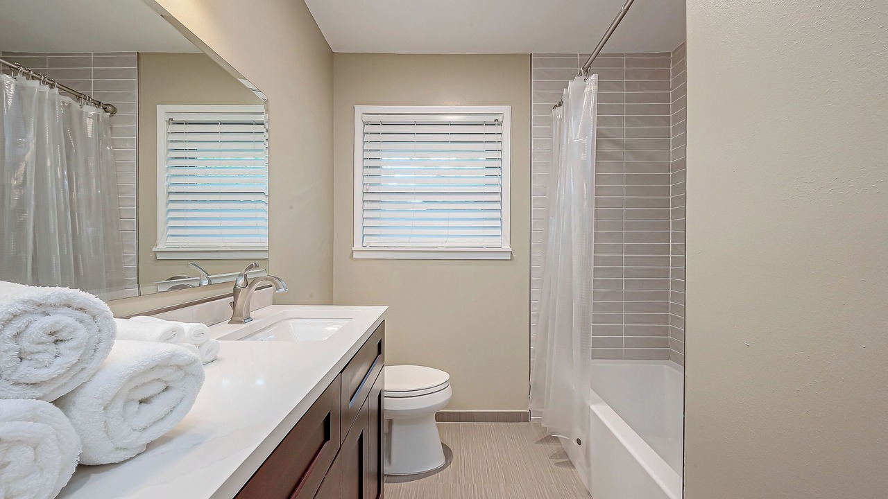Photo of Bathroom in Willow Meadows/Willowbend Area
