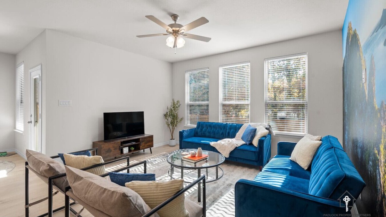 Photo of Livingroom in Denton