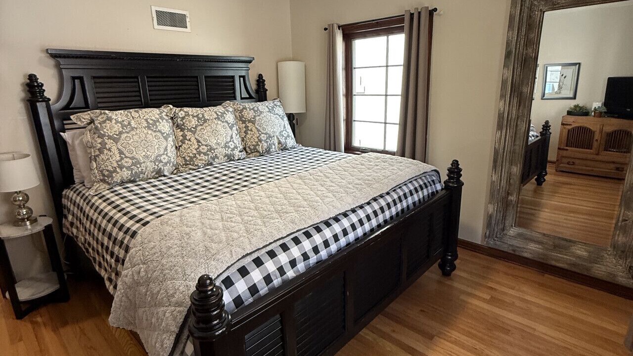 Photo of Bedroom in Glenwood Springs