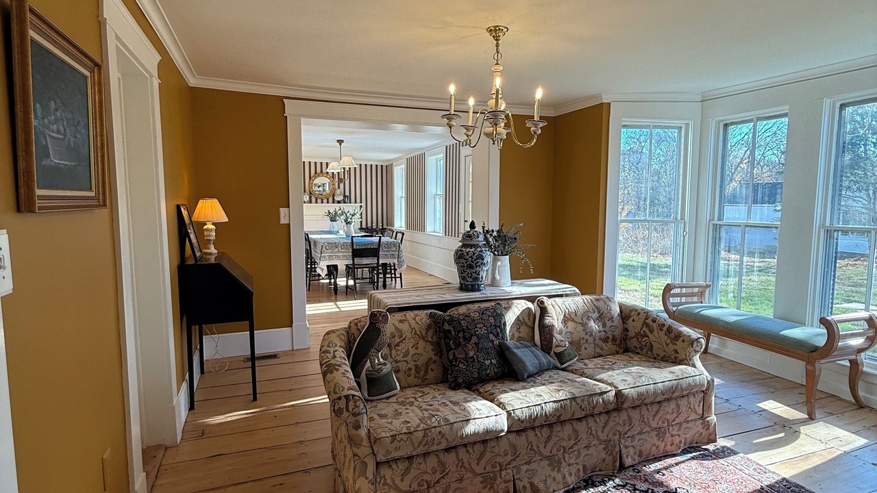 Photo of Livingroom in South Dennis