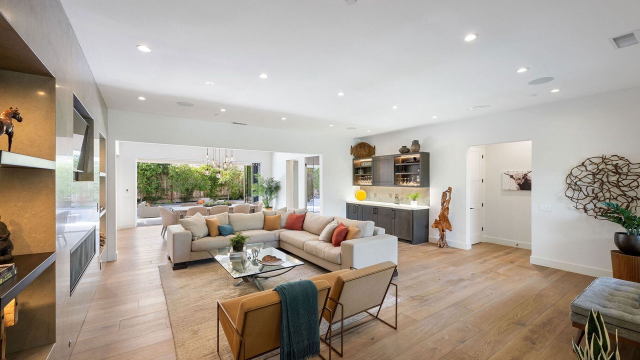 Photo of Livingroom in St. Helena