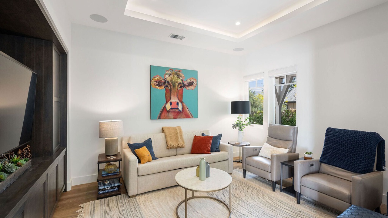 Photo of Livingroom in St. Helena