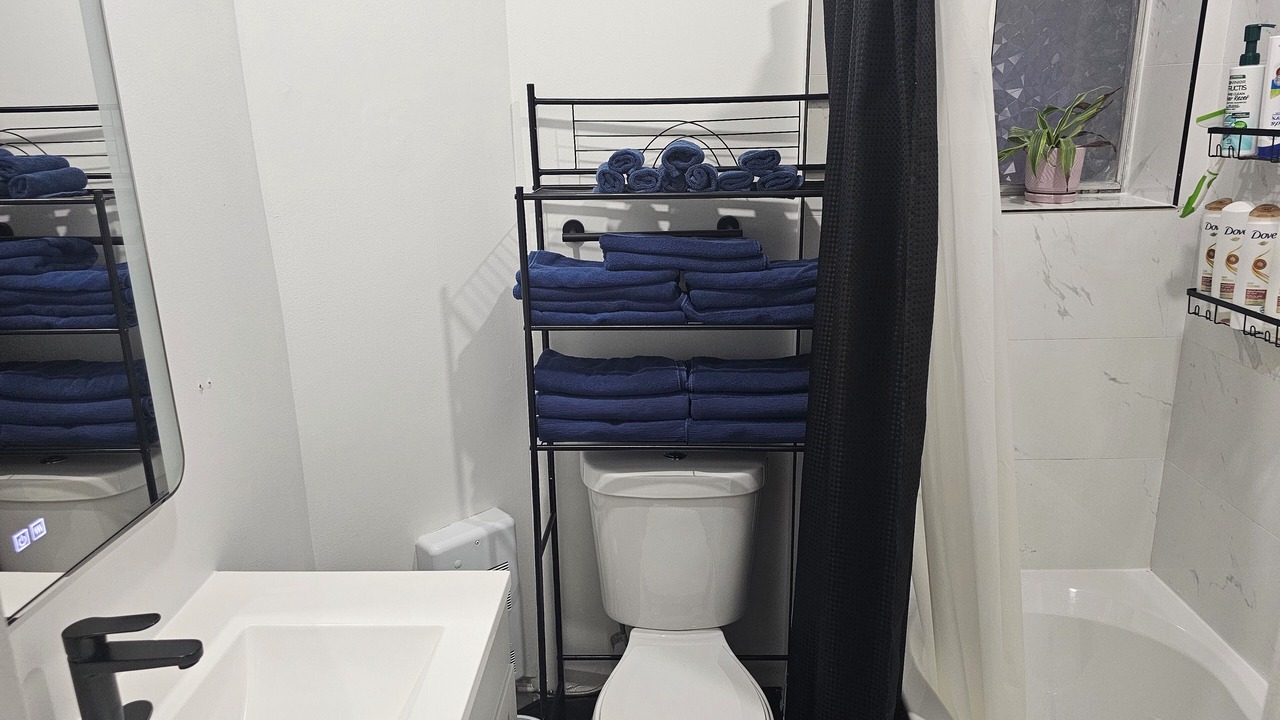 Photo of Bathroom in Hochelaga-Maisonneuve