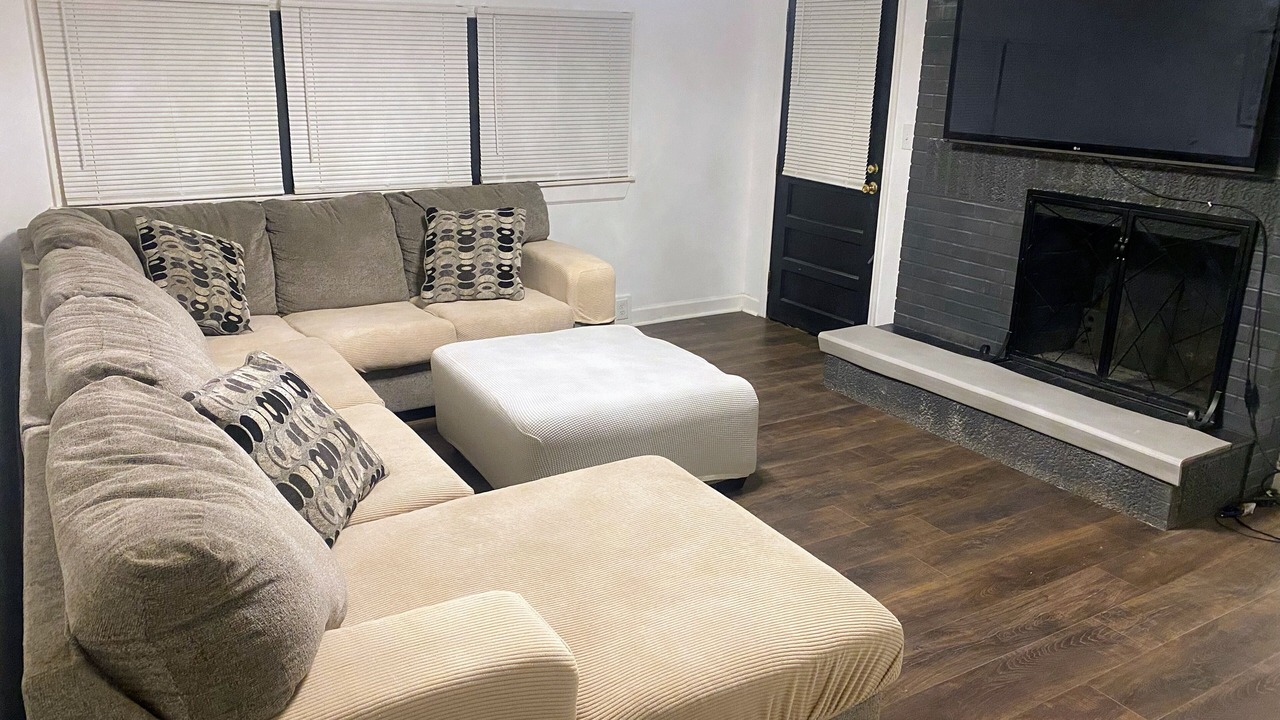 Photo of Livingroom in Belleville