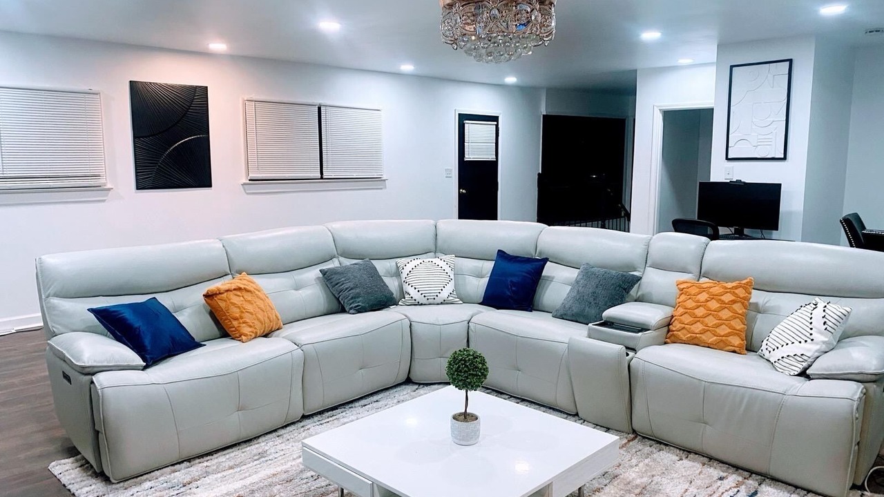 Photo of Livingroom in Belleville