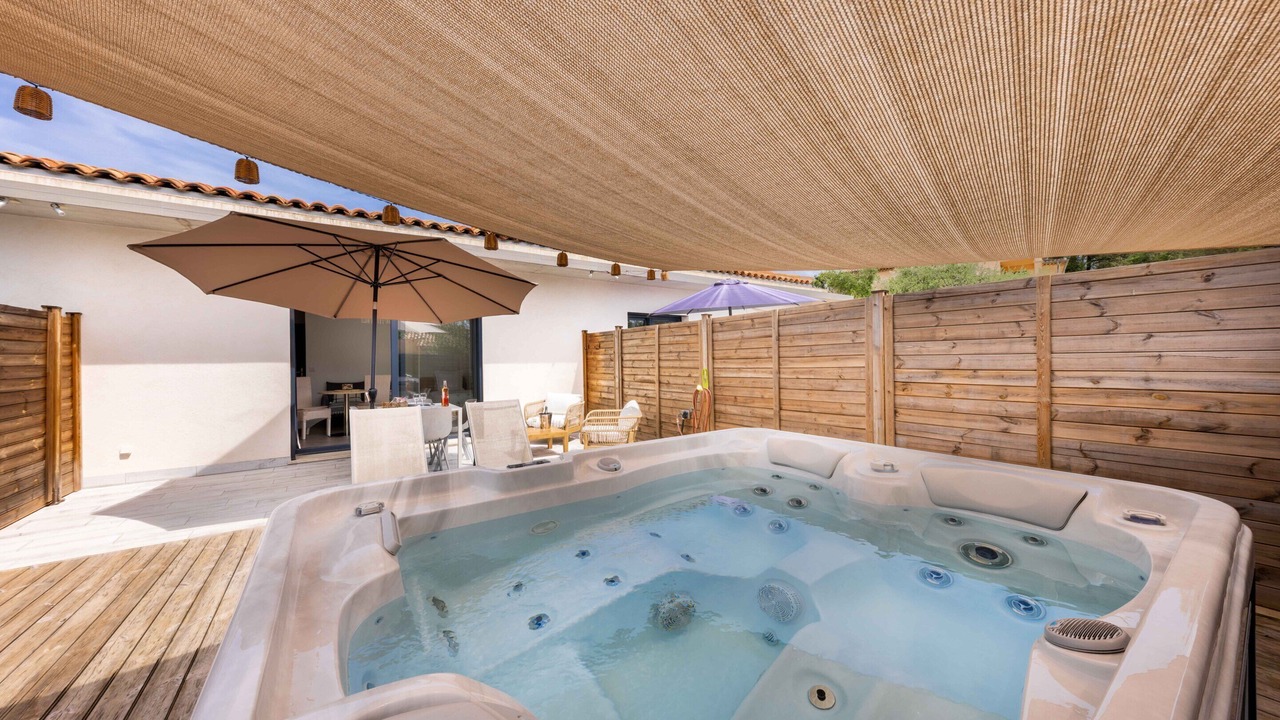 Photo of Patio Balcony in Les Maillans