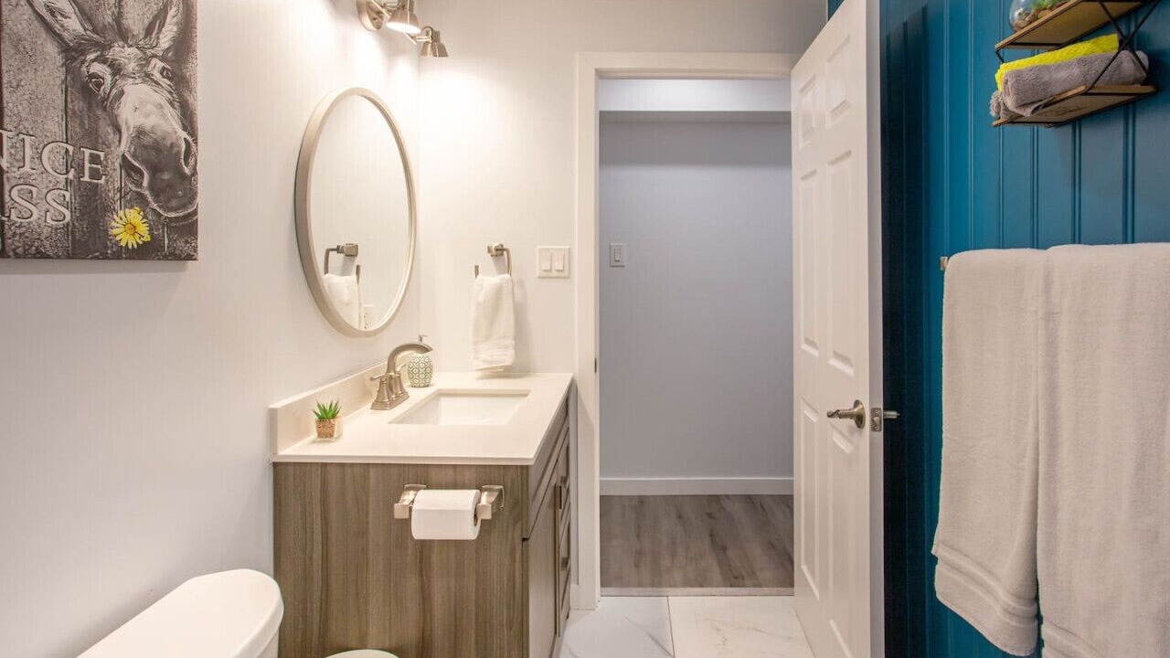 Photo of Bathroom in Alcona