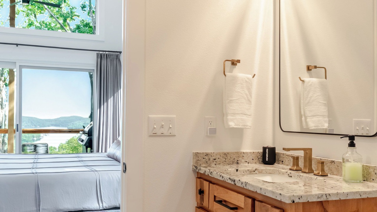 Photo of Bathroom in Lost Bridge Village
